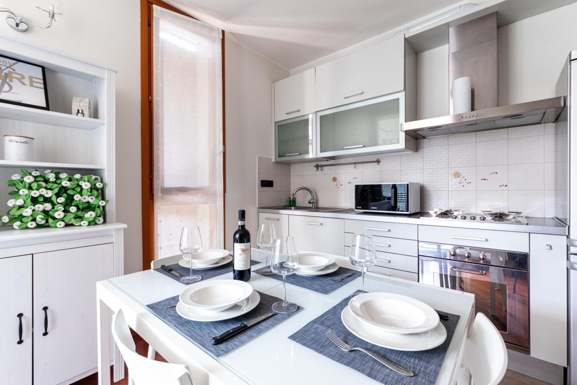 Apartment Caterina A 5 Minuti Da Fiere E San Siro Con Wifi-netflix-free Parking Milan
